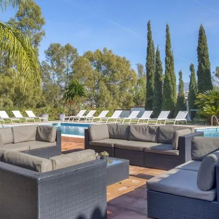 De 6 En Marbella Con Y Piscina Privada - Es-175-10 *