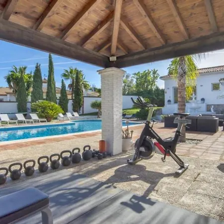 Villa De 6 En Marbella Con Y Piscina Privada - Es-175-10 Estepona